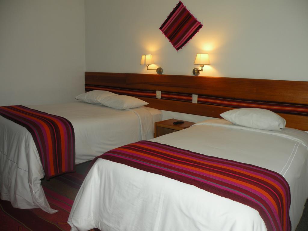 פונו Cantuta Inn מראה חיצוני תמונה