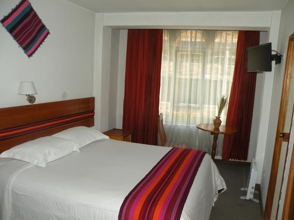 פונו Cantuta Inn מראה חיצוני תמונה
