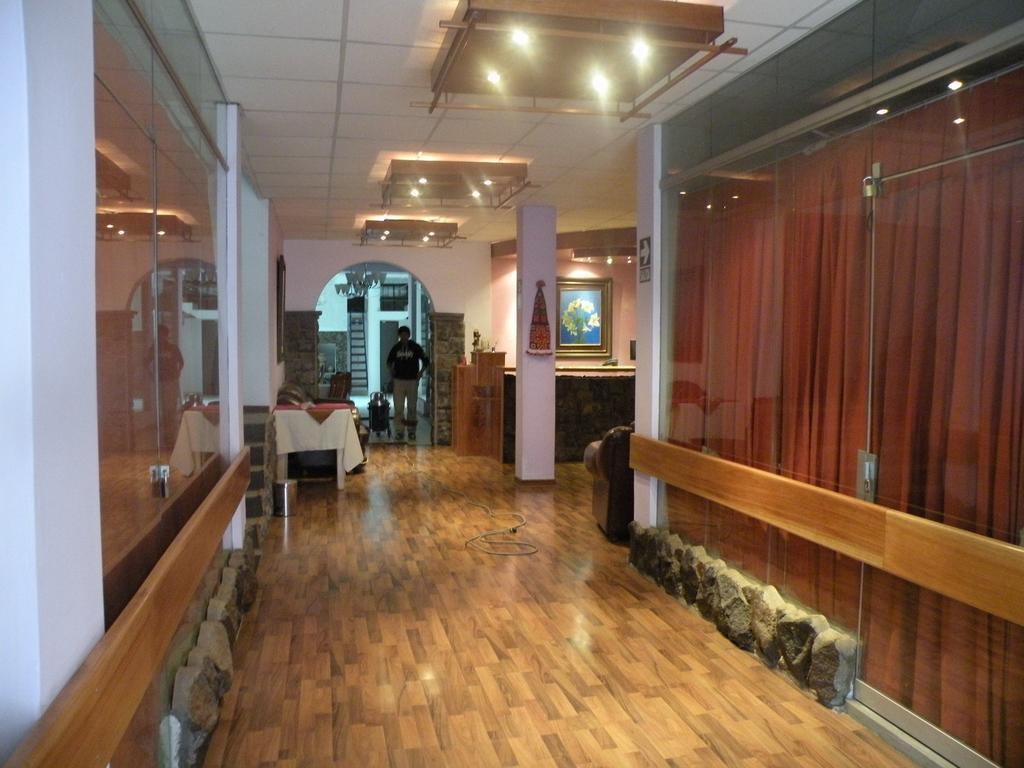 פונו Cantuta Inn מראה חיצוני תמונה