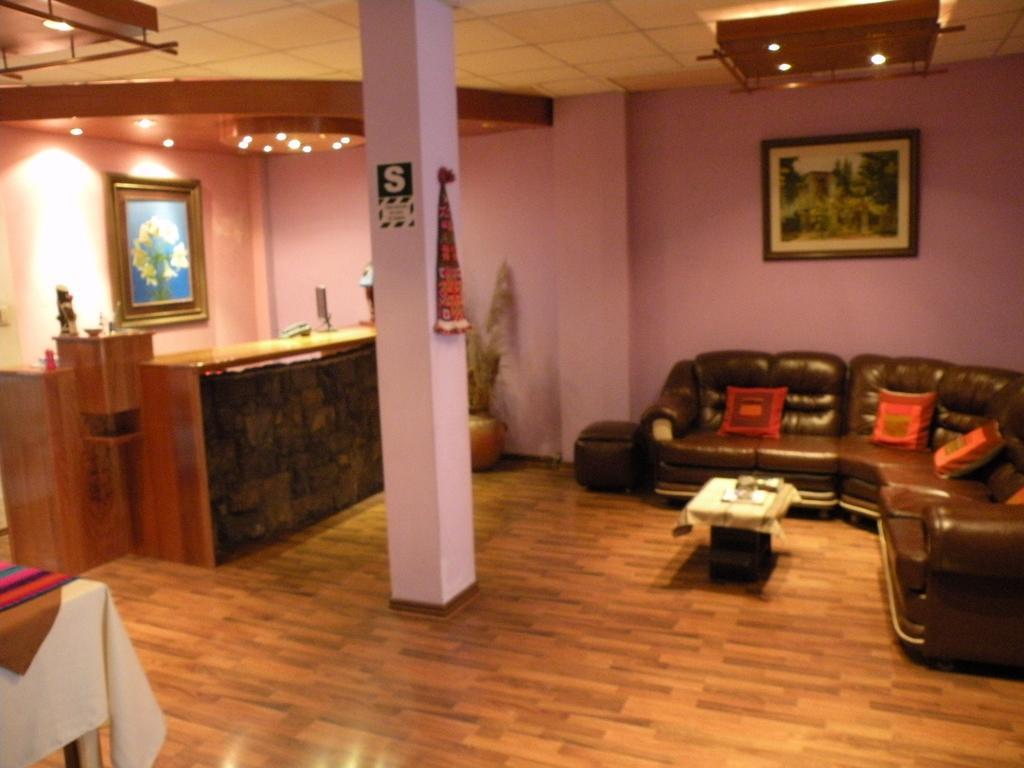 פונו Cantuta Inn מראה חיצוני תמונה