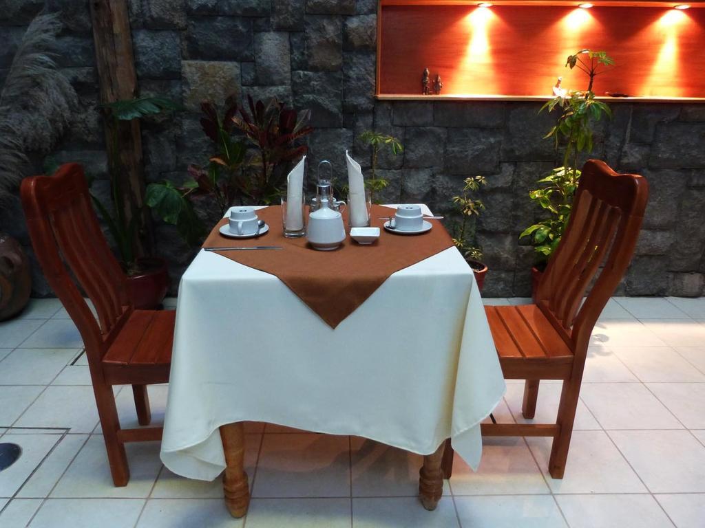 פונו Cantuta Inn מראה חיצוני תמונה