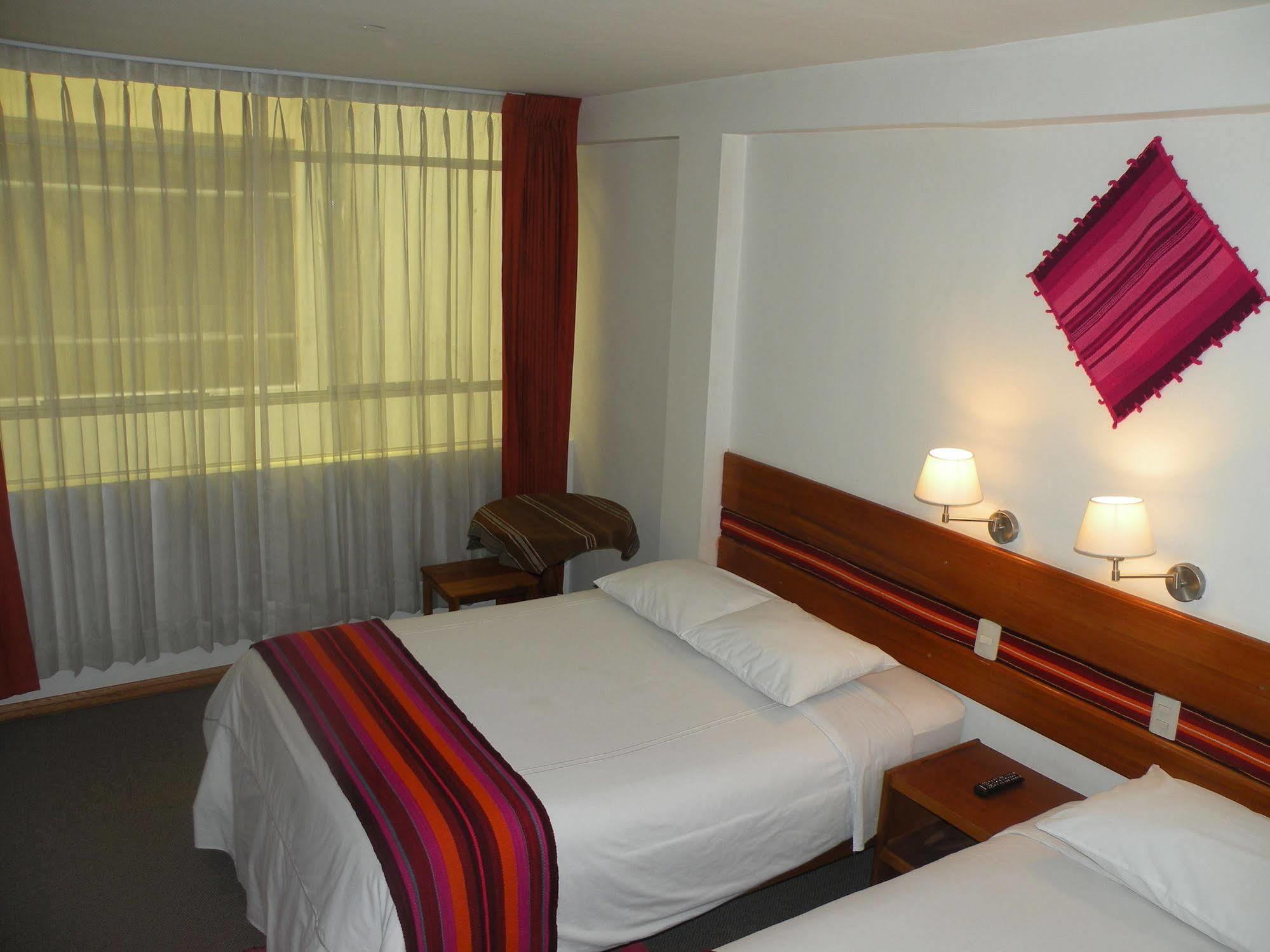 פונו Cantuta Inn מראה חיצוני תמונה