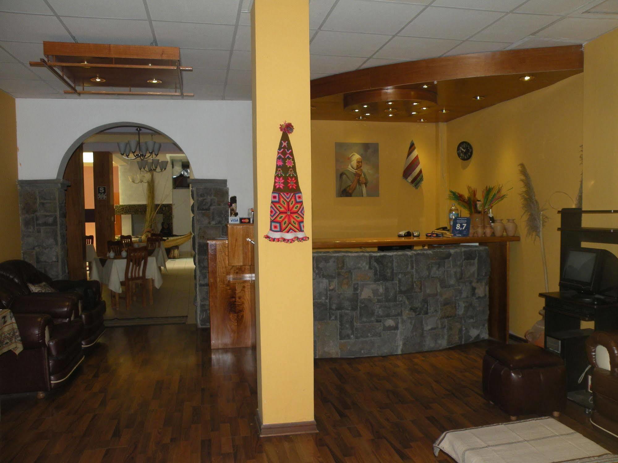 פונו Cantuta Inn מראה חיצוני תמונה