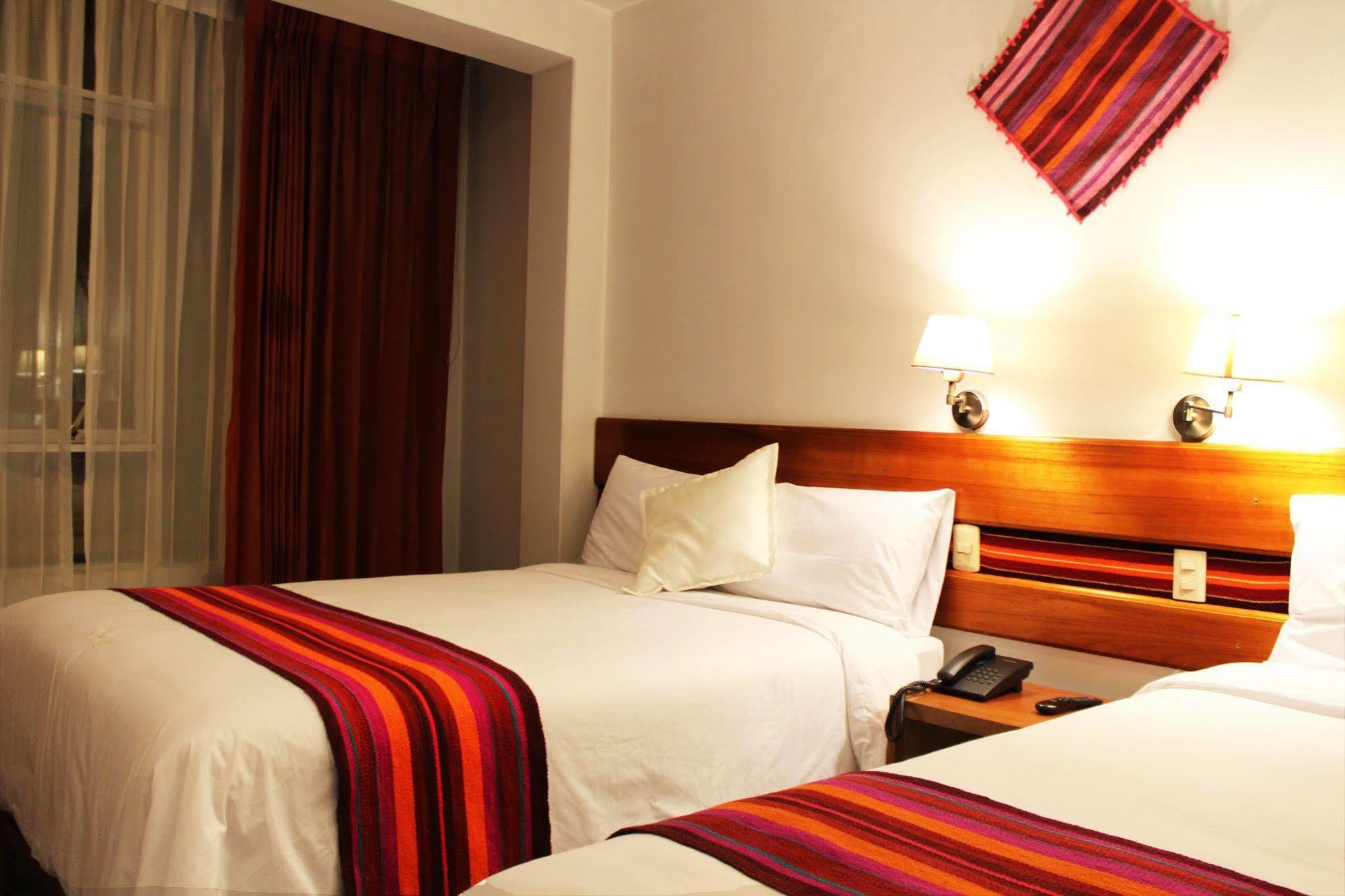 פונו Cantuta Inn מראה חיצוני תמונה