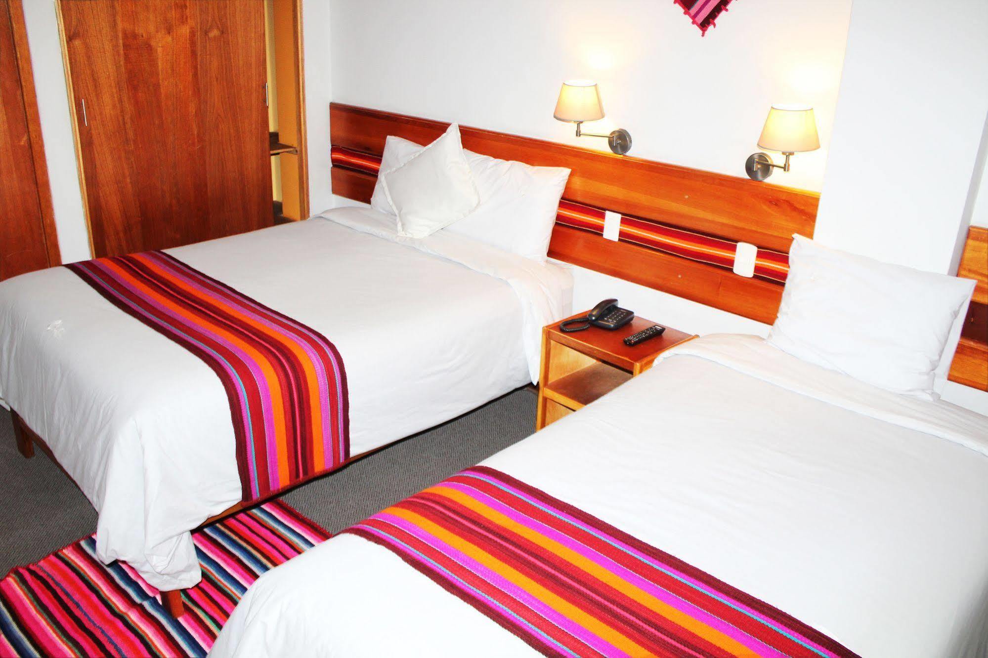 פונו Cantuta Inn מראה חיצוני תמונה